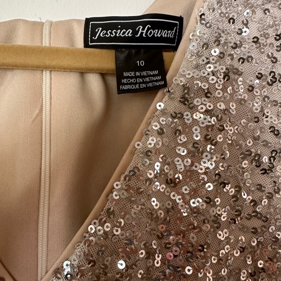 SEQUIN dress. size 10.  gold color. - Picture 4 of 6
